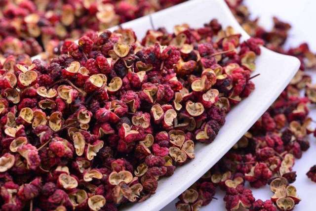 花椒干燥，高溫除濕機(jī)排濕提高含金量